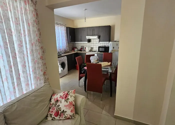 Stefaris Sea & Mountain View * Larnaca